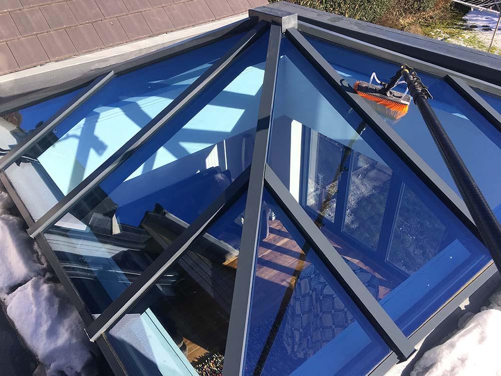 Find lantern or glass roof cleaning expert near you