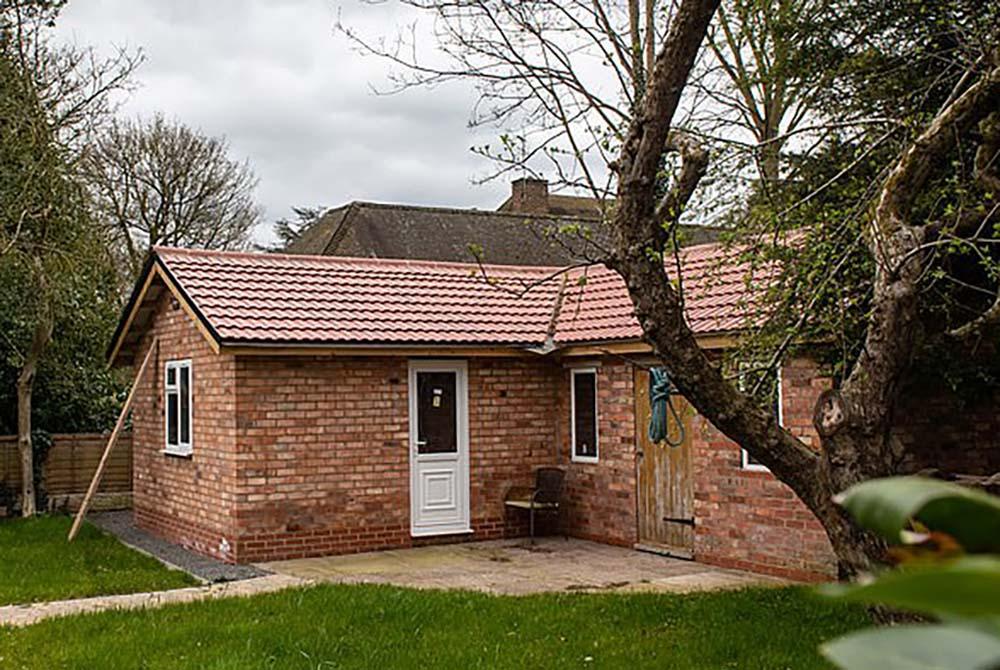 Find a local builder for Brick Shed